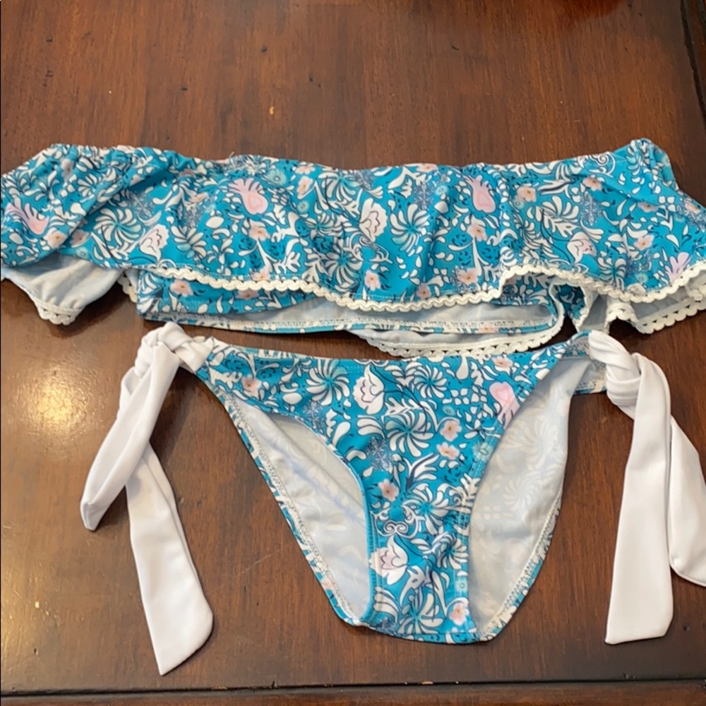 two piece swimsuit set